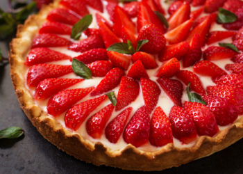 Crostata alle fragole con base morbida