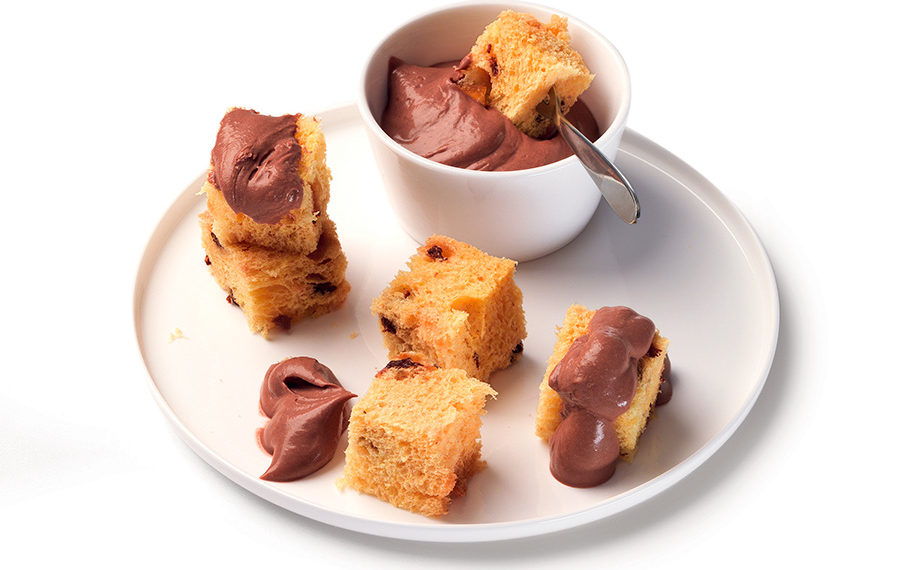 Ganache al gianduia con cubi di panettone
