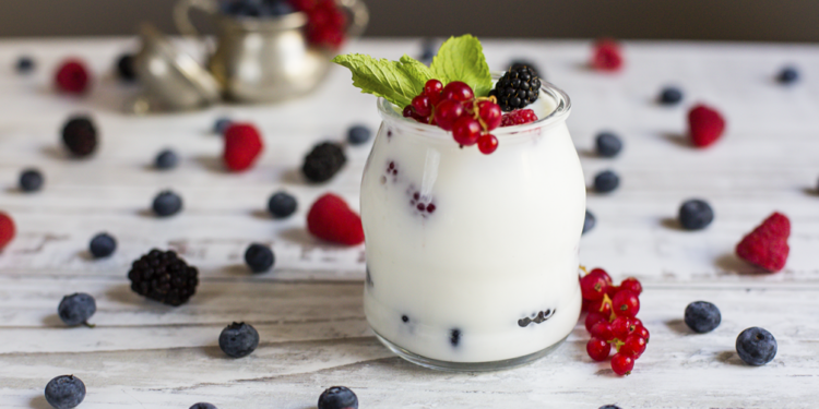 Gelato con frutta brinata