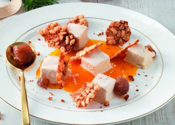 Semifreddo di marroni con crema di cachi e cialda alle mandorle
