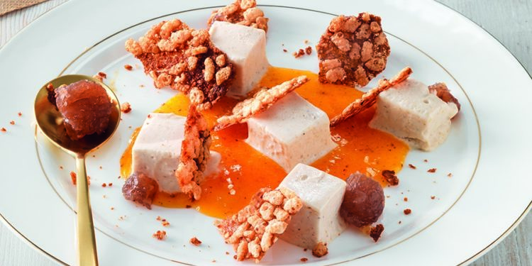 Semifreddo di marroni con crema di cachi e cialda alle mandorle