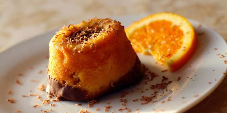 Ricetta del Tortino con cuore caldo di arancia e cioccolata bianca