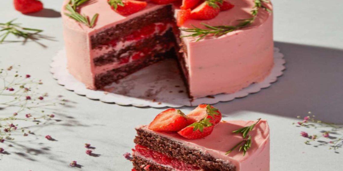 Ricetta della torta cioccolato e fragole