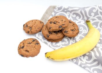 Biscotti con banane mature, ricetta e preparazione