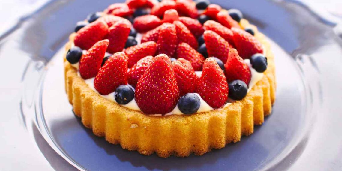 Alternativa alla torta mimosa per la festa della donna: Dolce ai frutti di bosco e crema al mascarpone