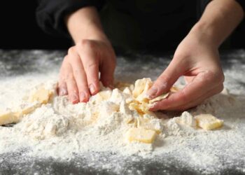 Pasta Frolla: Ingredienti e Preparazione